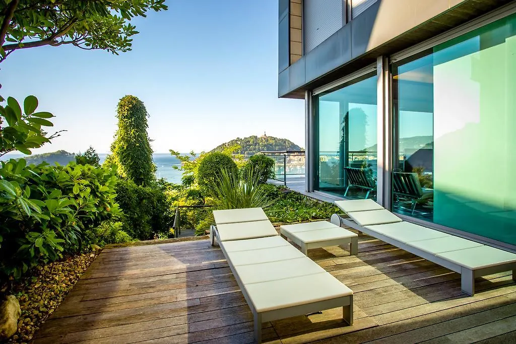 Villa Donbaltesarrene San Sebastian Spain