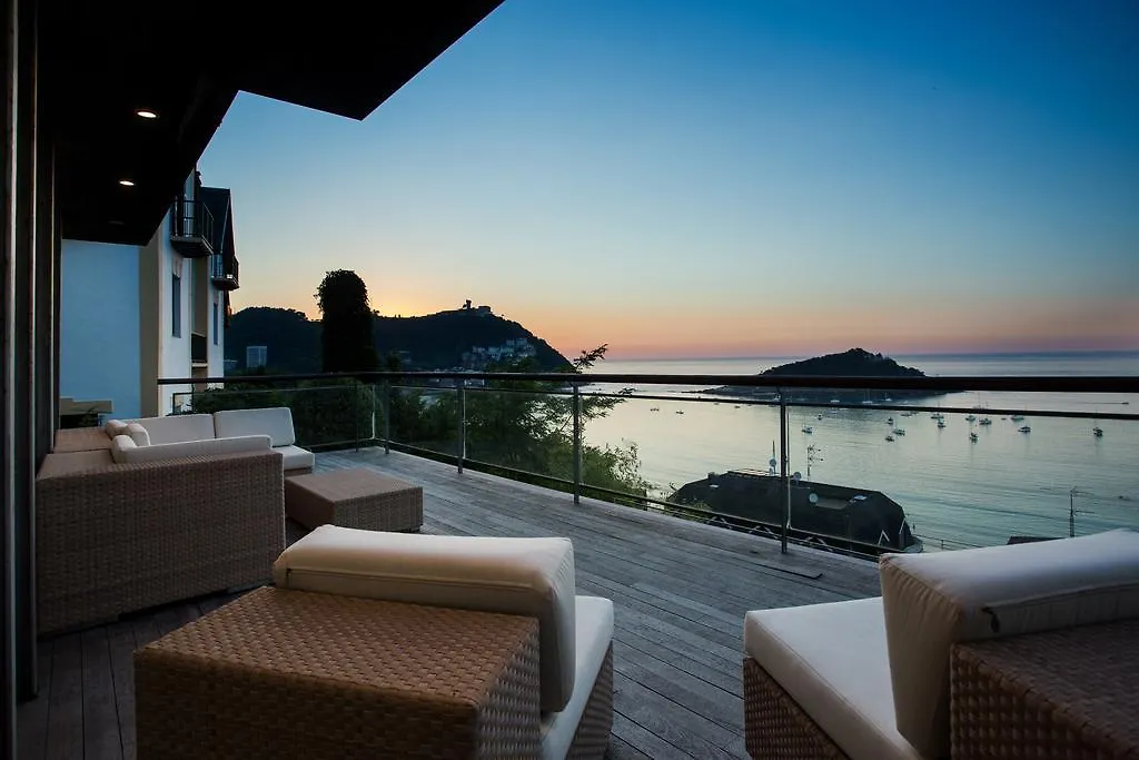Villa Donbaltesarrene San Sebastian Spain